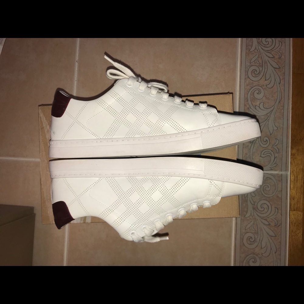 Burberry Sneakers Sz 41